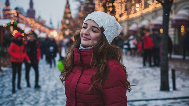 5 Ways to Make Your Skin Sparkle & Glow This Holiday Season